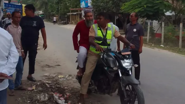 প্রধানমন্ত্রীকে নিয়ে সমালোচনা করায় স্কুলশিক্ষক আটক