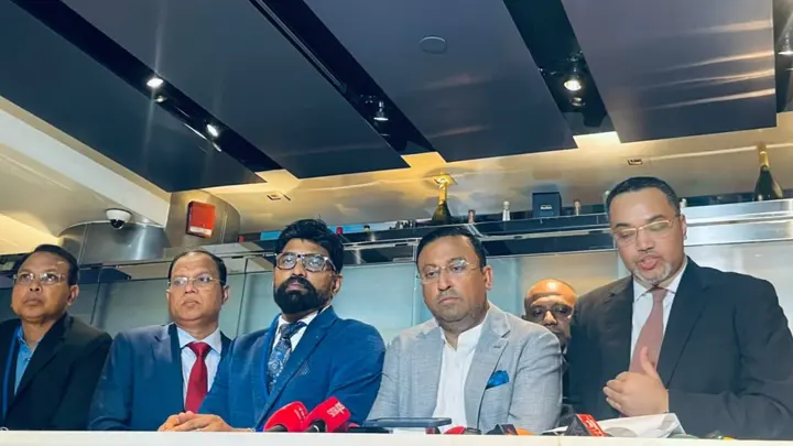 বোয়িংয়ের সঙ্গে ১১টি বিমান কেনার চুক্তি হয়েছে: মাহদী আমিন