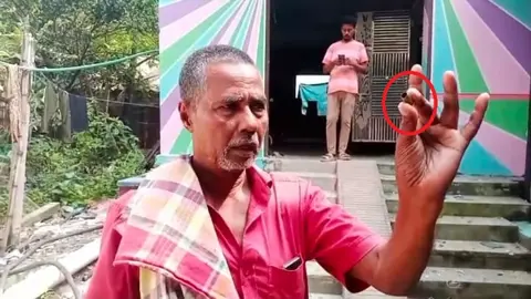 চাঁদার দাবিতে ব্যবসায়ীর বাড়িতে গুলিবর্ষণ, অভিযোগ মৎস্যজীবী দল নেতার বিরুদ্ধে