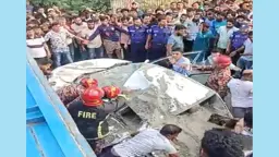 ফরিদপুরে বালুবাহী ট্রাক উল্টে মা-ছেলেসহ নিহত ৩