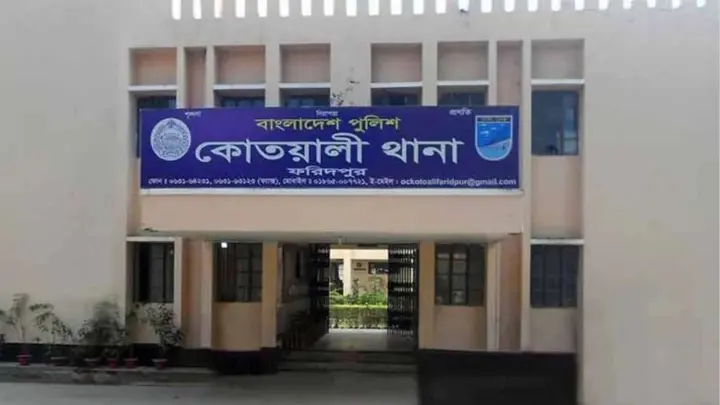 ফরিদপুরে অটোভ্যান চালক কিশোরের লাশ উদ্ধার
