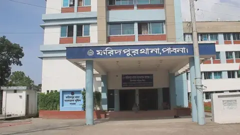 ফরিদপুরে অটোভ্যানচালক কিশোরের লাশ উদ্ধার
