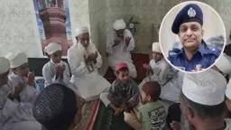 
মন্ত্রীর সুস্থতা কামনায় ওসির দোয়া মাহফিল
