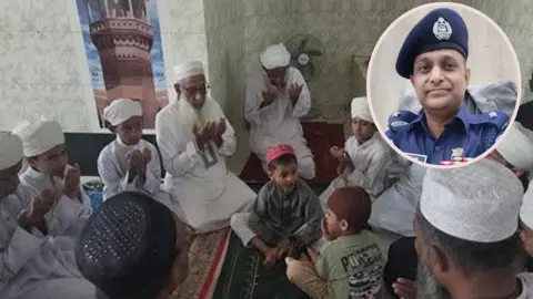 
মন্ত্রীর সুস্থতা কামনায় ওসির দোয়া মাহফিল
