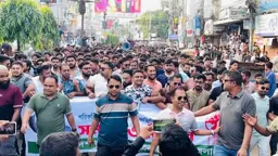 দেশকে অস্থিতিশীল করার প্রতিবাদে ফেনীতে ছাত্রদলের বিক্ষোভ