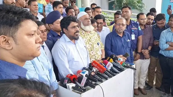 বগুড়া শজিমেকে ইন্টার্ন চিকিৎসকদের কর্মবিরতি প্রত্যাহার