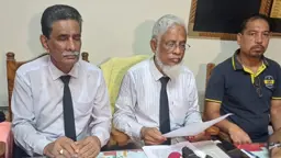 বগুড়ায় বিচারক মনিরুজ্জামানের পোস্টিং বাতিলের দাবি আইনজীবী সমিতির