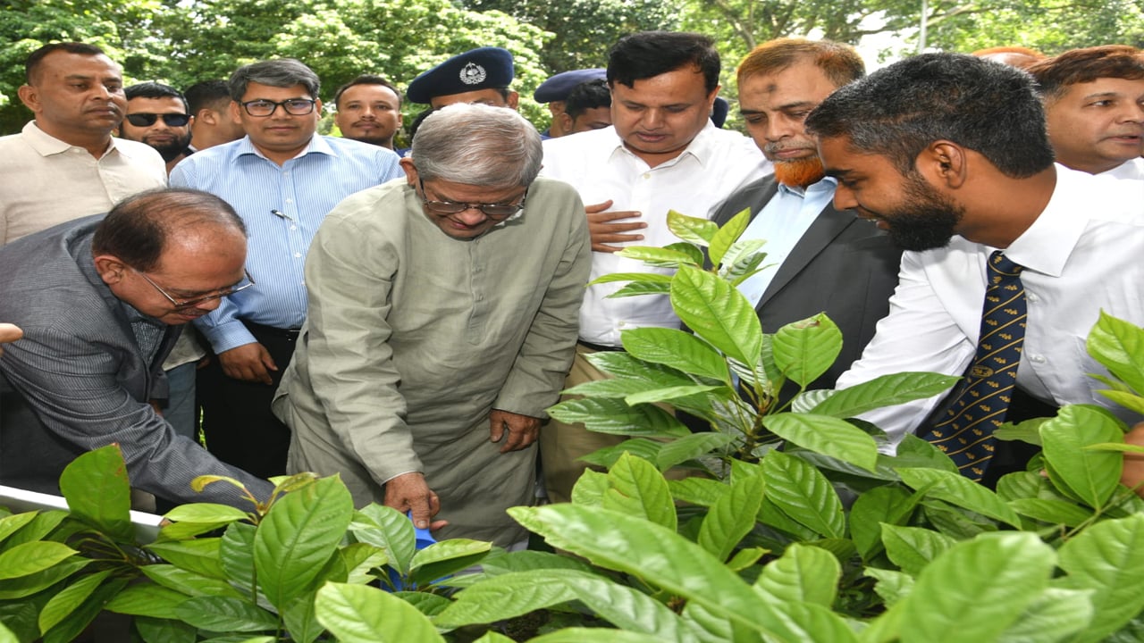 গবেষণা ও উদ্ভাবনে গুরুত্ব দেওয়ার আহ্বান স্থানীয় সরকার মন্ত্রীর

