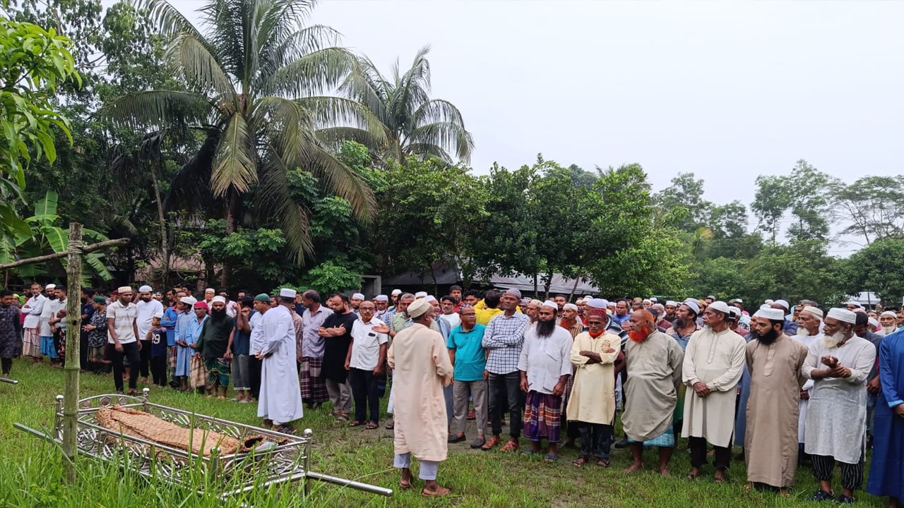 এক পরিবারের তিনজন খুন, অজ্ঞাতদের আসামি করে মামলা

