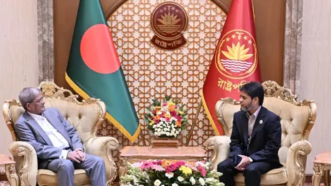 বাস্তবসম্মত ও কর্মমুখী শিক্ষা দানে বিশেষ জোর দিতে হবে: রাষ্ট্রপতি