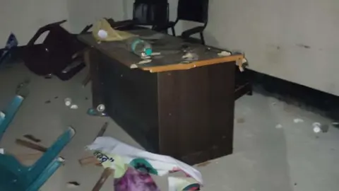 কুমিল্লায় বিএনপি কার্যালয়ে যুবদলের হামলা-ভাঙচুর
