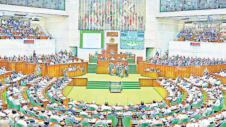 দেশ কি আরেক এক-এগারোর দিকে এগিয়ে যাচ্ছে
