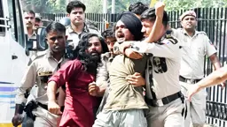 বিজেপির ঘুম হারাম: তাড়া করছে ভিন্নমতের ভূত