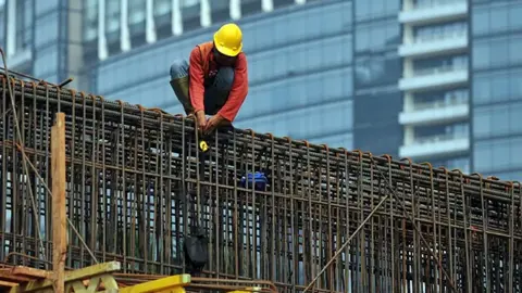 সৌদি থেকে ইউরোপ, কোন দেশের জন্য কী প্রশিক্ষণ দরকার