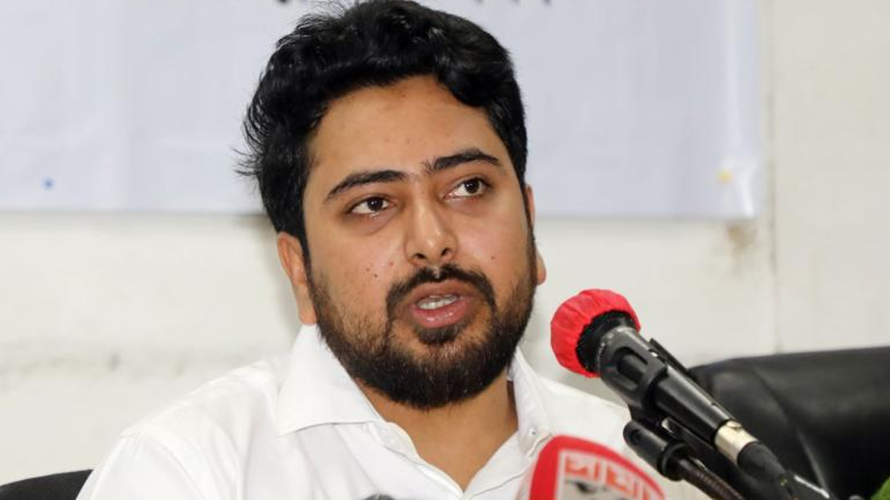 বিএনপি মুখে এক, কাজে আরেক: নাহিদ