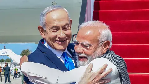 গাজা যুদ্ধ মোদির ভারতকে যেভাবে ইসরাইলের আরো কাছে নিল