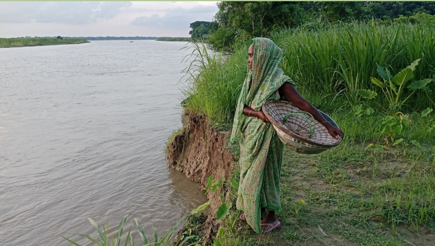 মধুমতি নদীর আগ্রাসনে আতঙ্কে নদীপাড়ের বাসিন্দারা
