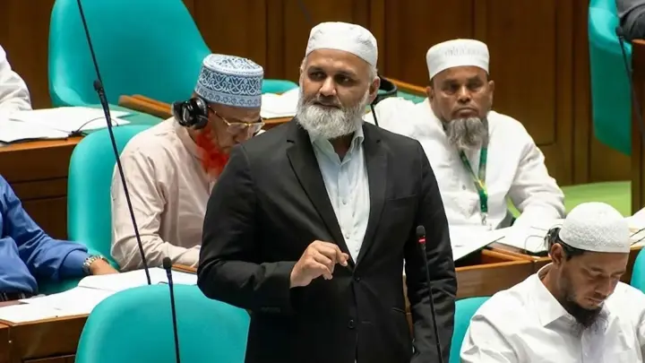 বিদ্যুৎ ও গ্যাস জনগণের অধিকার, কারও দয়া নয়: ব্যারিস্টার নাজিবুর