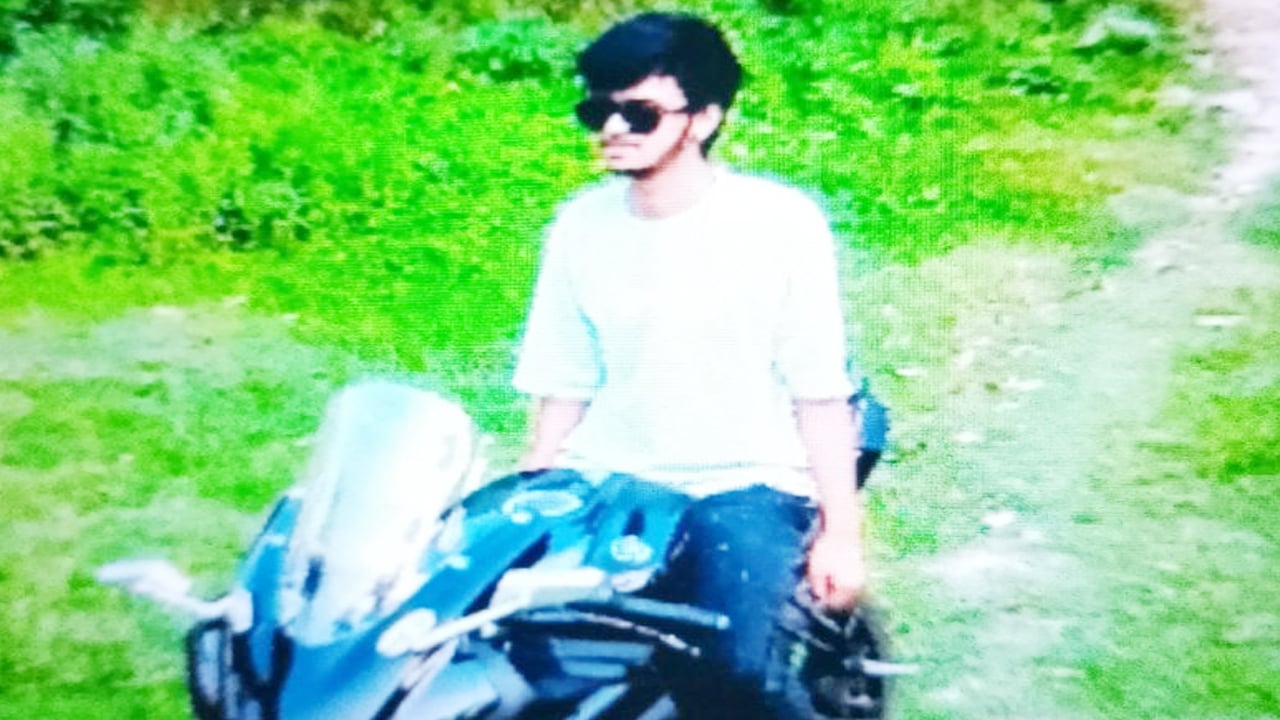 মাদরাসা ছাত্রীদের উত্ত্যক্ত করার প্রতিবাদে সংঘর্ষ, নিহত ১

