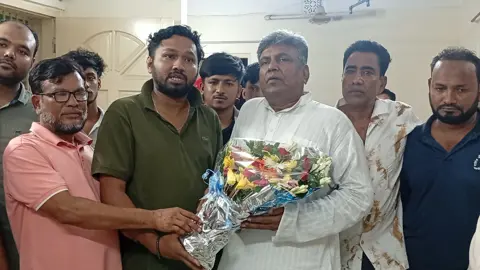 ভাঙ্গায় ছাত্রলীগ ও যুবলীগের শতাধিক নেতাকর্মীর বিএনপিতে যোগদান
