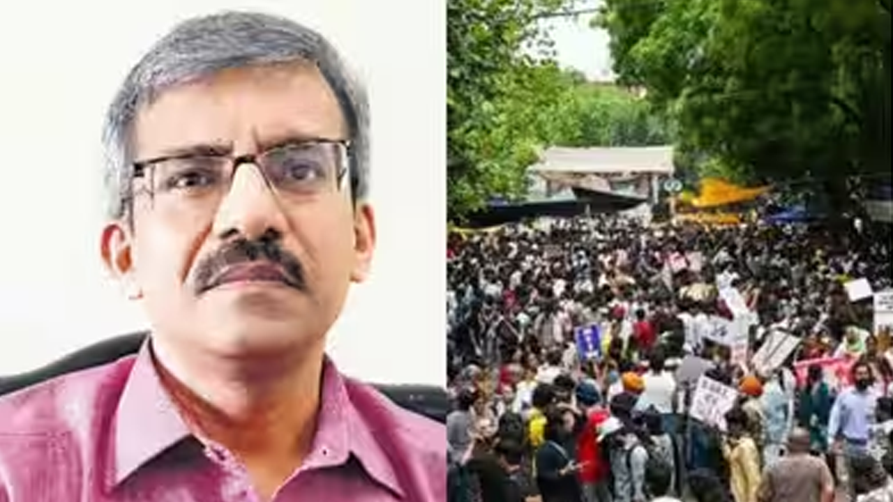 আন্দোলনের মুখে শিক্ষা সচিবকে অপসারণ করল ভারত