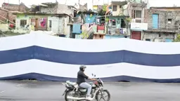 ভারতে দারিদ্র্য ঢেকে রাখার পর্দা সংস্কৃতি