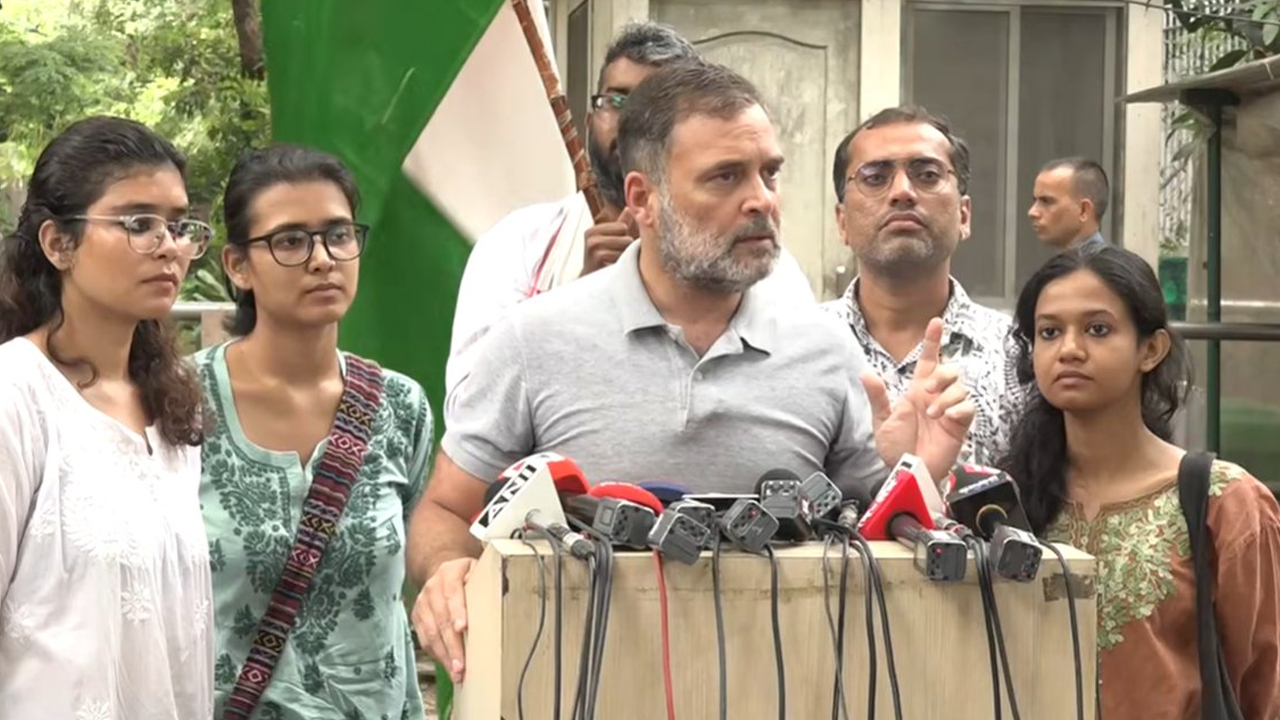 মোদির কাছ থেকে ভিডিও নয়, পদক্ষেপ চাই: রাহুল