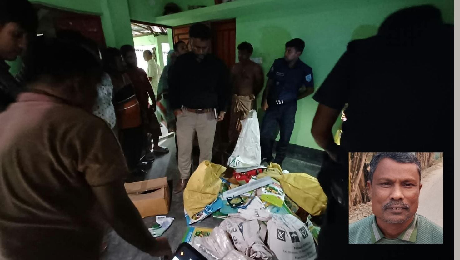 পীরগাছায় ভেজাল সারের কারখানার সন্ধান, মালামাল জব্দ