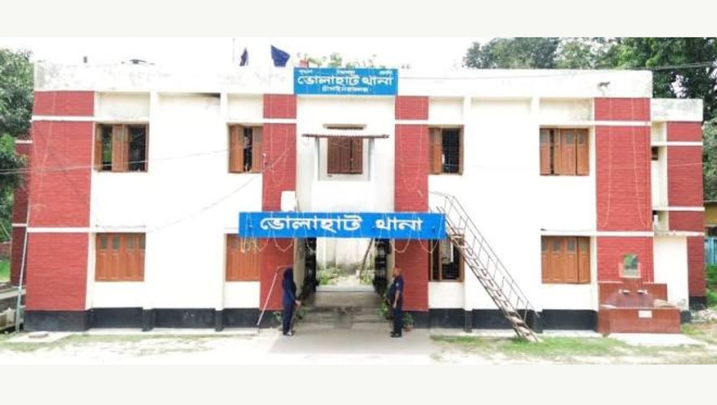 ভোলাহাটে হাঁস পালনের গর্তে পড়ে দুই শিশুর মর্মান্তিক মৃত্যু