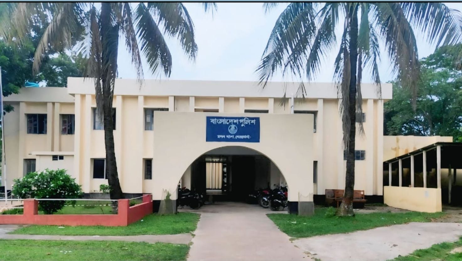  জেল থেকে বেরিয়ে আবারও কোপাল বাদীকে