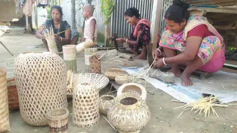 প্লাস্টিক পণ্যের দখলে বাজার, হারিয়ে যাচ্ছে বাঁশশিল্প