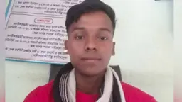 ট্রলি গাড়ি উল্টে চাপা পড়ে শ্রমিক নিহত
