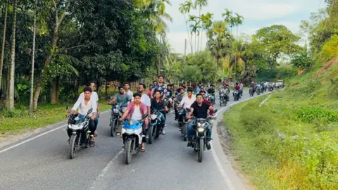 
মাটিরাঙ্গায় ছাত্রদলের মোটরসাইকেল শোডাউন