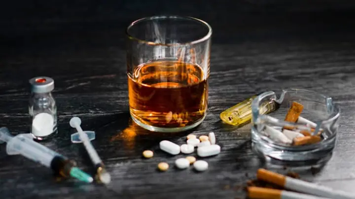 মাদকের ছোবল: আর কবে হুঁশ হবে