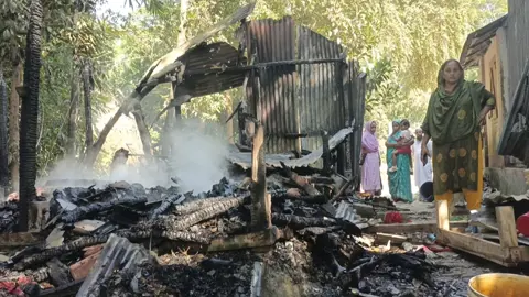 মসজিদের কমিটি গঠন নিয়ে সংঘর্ষ, বাড়িঘরে হামলা ও অগ্নিসংযোগ
