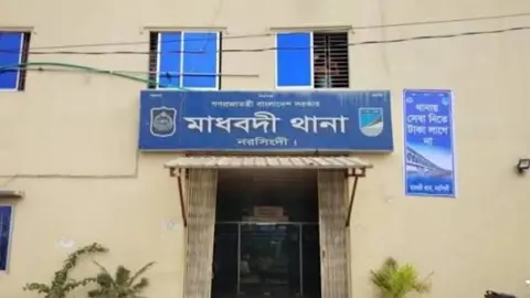 নরসিংদীর চরাঞ্চলে আধিপত্য নিয়ে টেটাযুদ্ধ: আহত ১০, আটক ৪