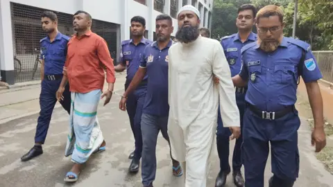 পরকীয়া জেরে ভাবি ও ভাতিজাকে হত্যার দায়ে দেবরের ১০ বছর কারাদণ্ড