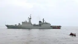 মালয়েশিয়াগামী বোট থেকে ৬৫ জন উদ্ধার, আটক ১১ দালাল