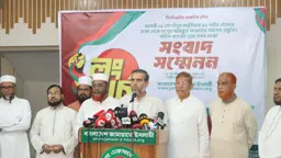 উসকানিতে পা না দিয়ে ধৈর্যের সাথে লংমার্চ সফল করব