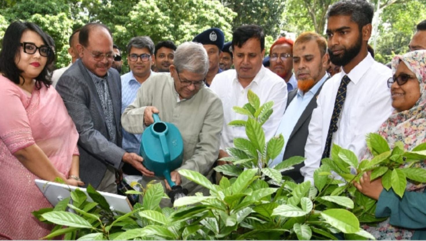 যুবকদের কাজে লাগাতে পারলেই দেশ গিয়ে যাবে 