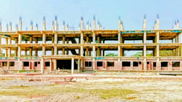 ৫০ শয্যাবিশিষ্ট হাসপাতাল নির্মাণ শেষ হয়নি ৩ বছরেও