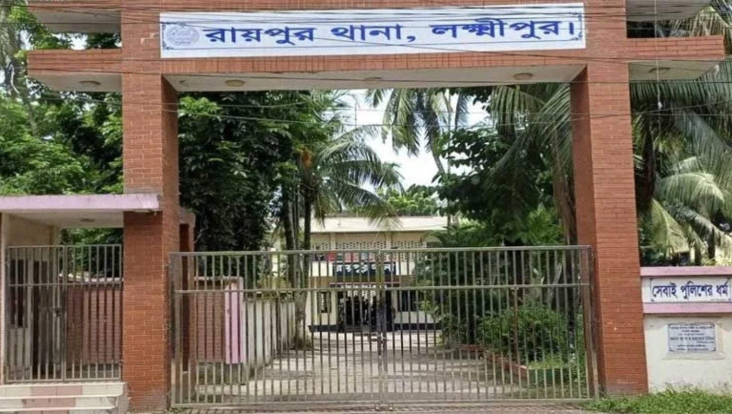 রায়পুরে নৌকায় নিয়ে গৃহবধূর শ্লীলতাহানির অভিযোগ