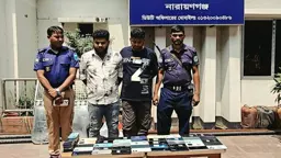 অর্ধশতাধিক চোরাই মোবাইলসহ দুইজন গ্রেপ্তার