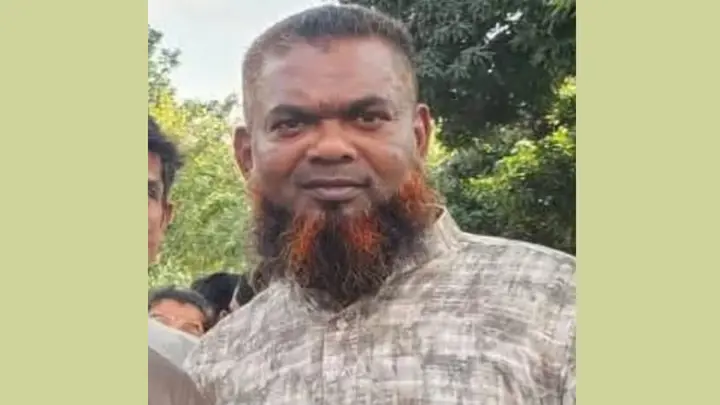 চাঁদা না পেয়ে ট্রাকচালককে পেটালেন শ্রমিকদল নেতা