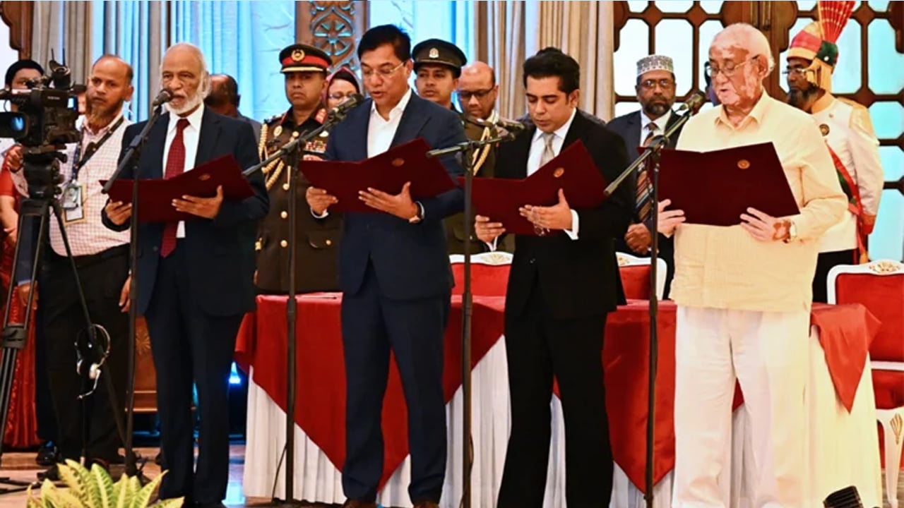 নতুন মন্ত্রী-প্রতিমন্ত্রীদের দপ্তর বণ্টন ও রদবদল করে প্রজ্ঞাপন