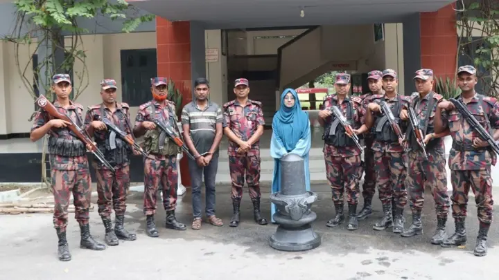 নওগাঁয় ২৪৫ কেজি ওজনের শিবলিঙ্গ উদ্ধার, আটক ১