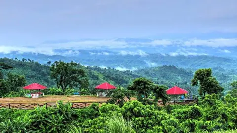 পর্যটন দিবস আজ: সম্ভাবনা থাকলেও বিকাশ ঘটেনি