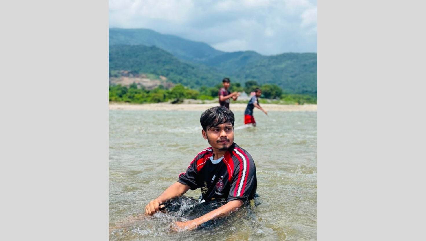 সাদাপাথরে ঘুরতে এসে পর্যটকের মৃত্যু