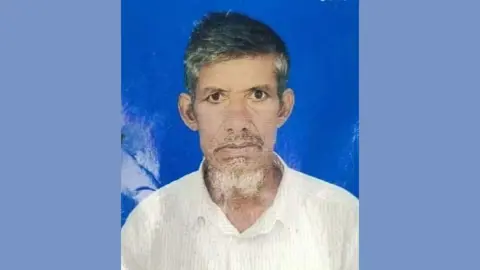 সাপের কামড়ে মারা গেলেন এক ব্যক্তি