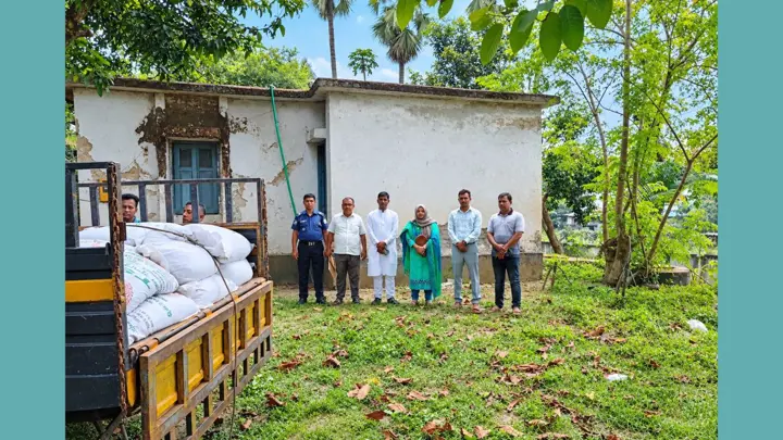 ৪০ বস্তা ভেজাল সার জব্দ, ২৫ হাজার টাকা জরিমানা